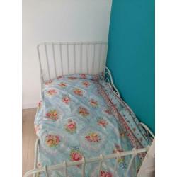 Minnen Ikea meegroeibed & lattenbodem. Met gratis matras