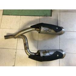 Triumph speed triple 1050 uitlaat uitlaten speedtriple