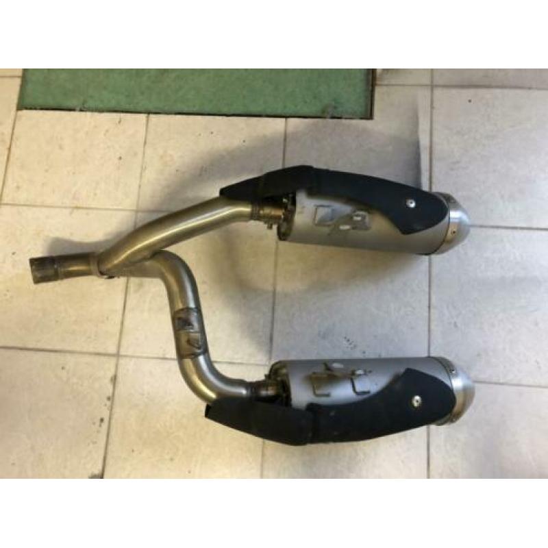 Triumph speed triple 1050 uitlaat uitlaten speedtriple