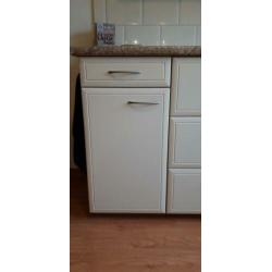 Mooie 2e hands keuken inclusief inbouwapparatuur