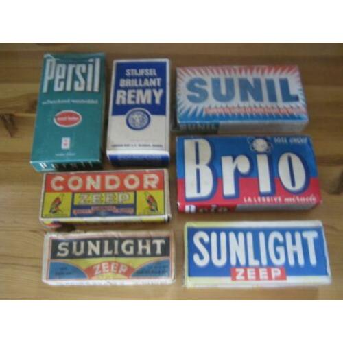 diverse oude zeepstukken, sunil-brio-condor enz