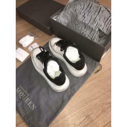 Alexander mcqueen maat 40