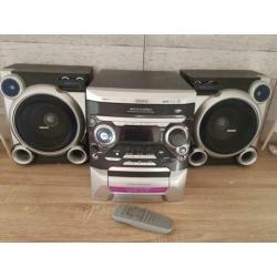 Philips stereoset 3 cd wisselaar en 1 cassettedeck
