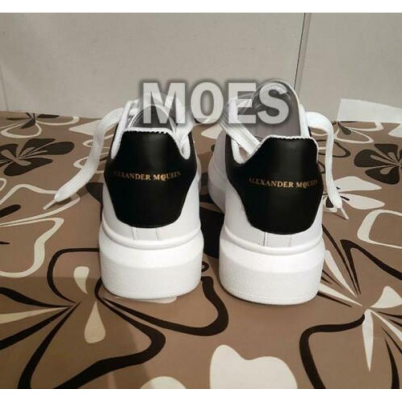 Alexander Mcqueen schoenen wit of zwart 36,37,38,39,40