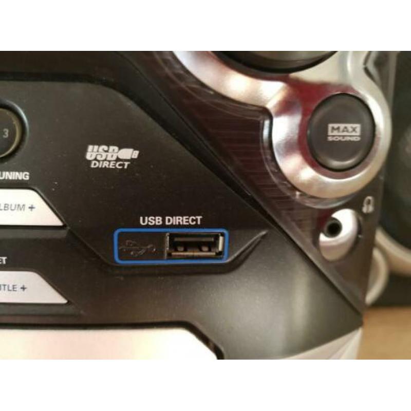 Philips stereoset 3 cd wisselaar en 1 cassettedeck