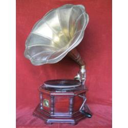 His Master's Voice HMV <Engeland> met bakkelietplaat