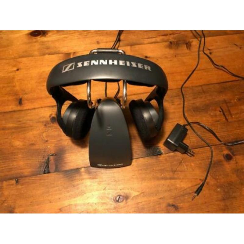 Sennheiser RS 118-8 koptelefon met zendstation