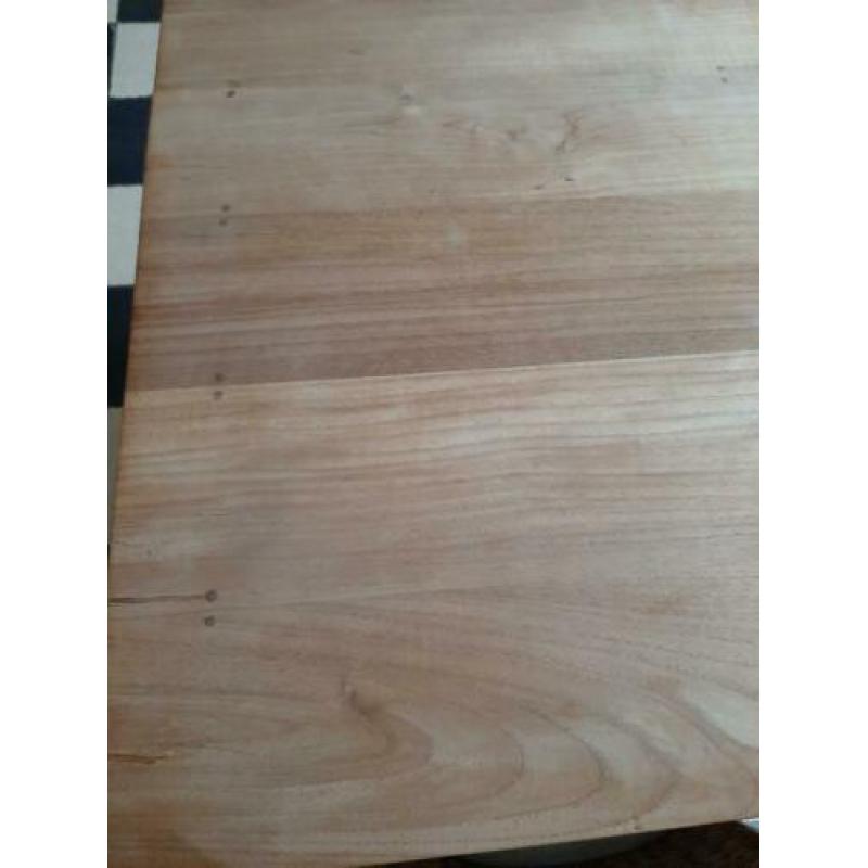 Eetkamertafel + 6 stoelen