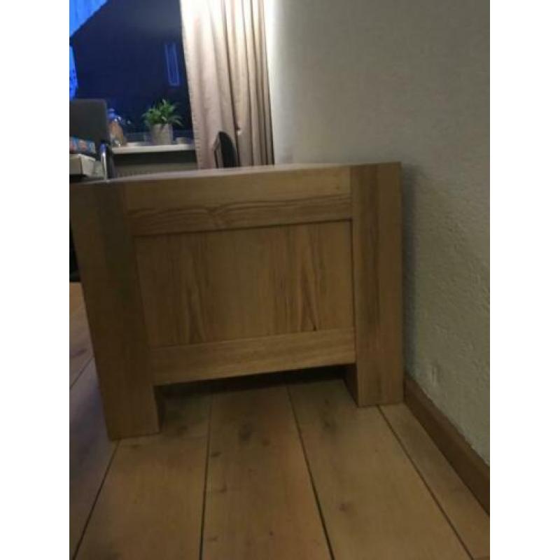 Eikenhouten tv meubel (zgan)