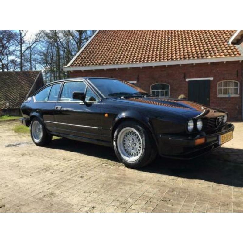 alfa romeo alfetta gtv6 3.0 QV