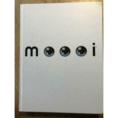 Moooi - boek met producten vandesign merk Moooi