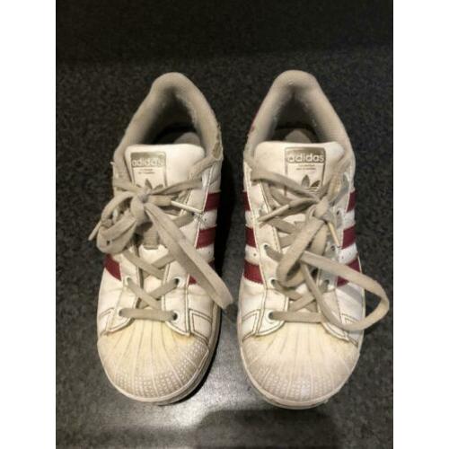 Adidas superstar maat 33 gymschoen meisje