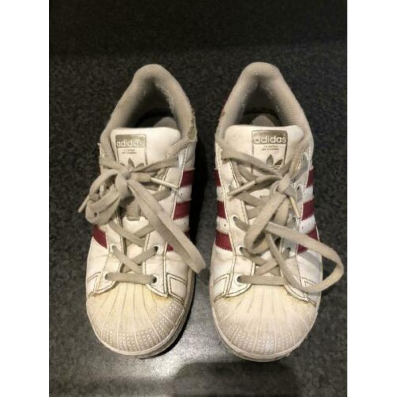 Adidas superstar maat 33 gymschoen meisje