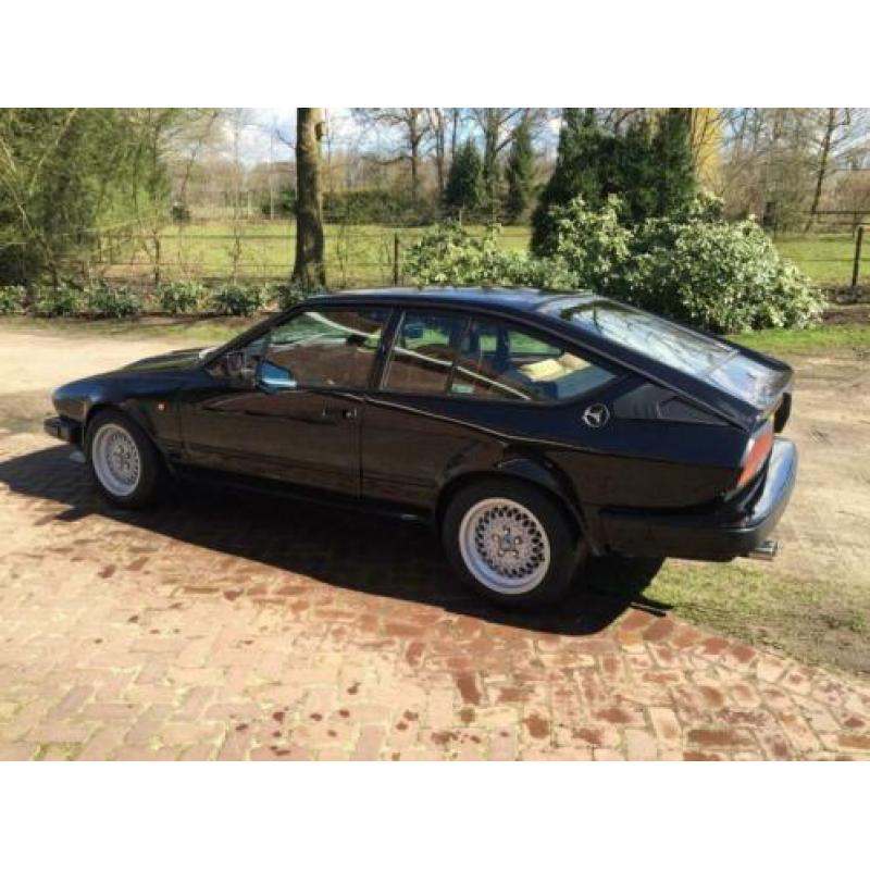 alfa romeo alfetta gtv6 3.0 QV
