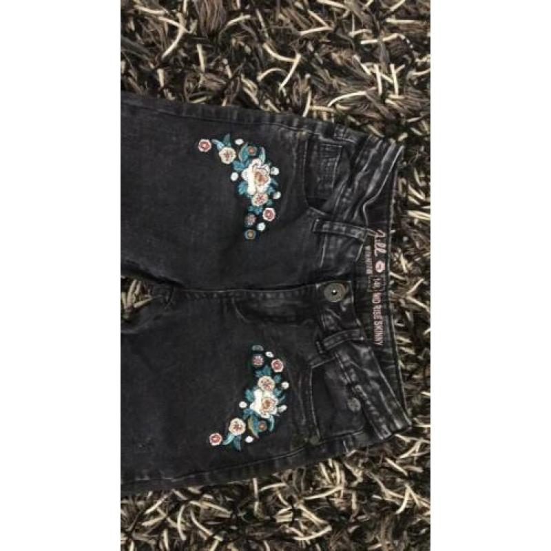 Maat 146 shoeby
