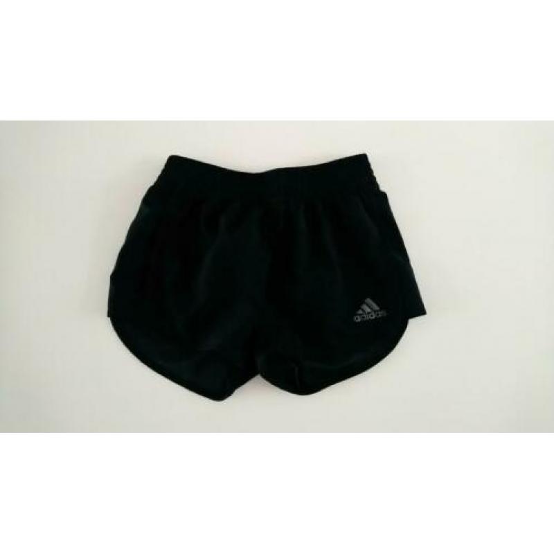 Short Adidas climalite maat 140