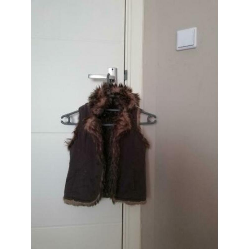 Leuk gevoerde gilet/bodywarmer mt122