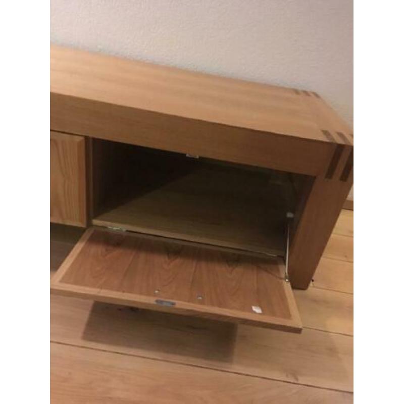 Eikenhouten tv meubel (zgan)