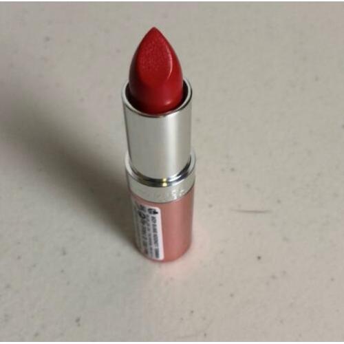 Rimmel Lipstick 51 Muse Red.