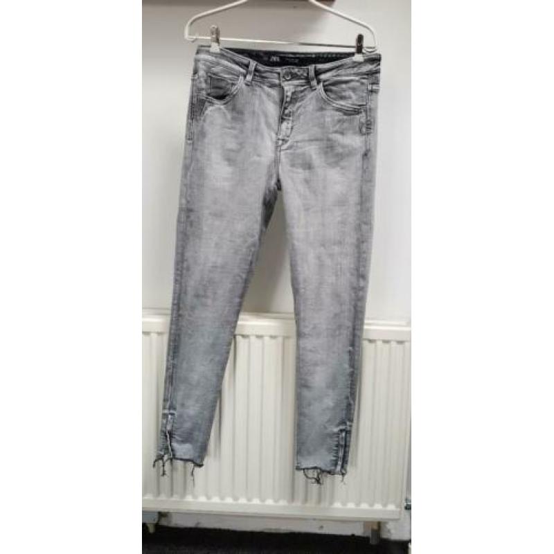 Jeans grijs Zara maat 40 stretchstof