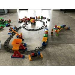 Duplo trein dierentuin cars en meer