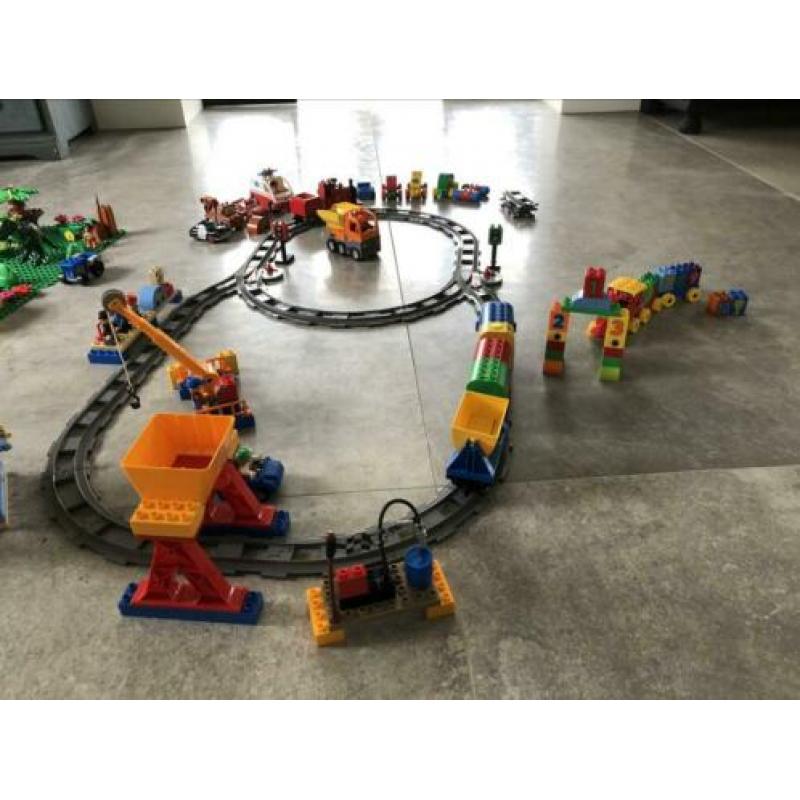 Duplo trein dierentuin cars en meer