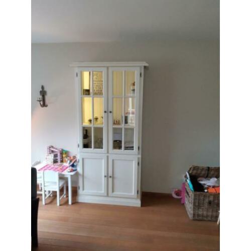 Mooie witte Buffetkast