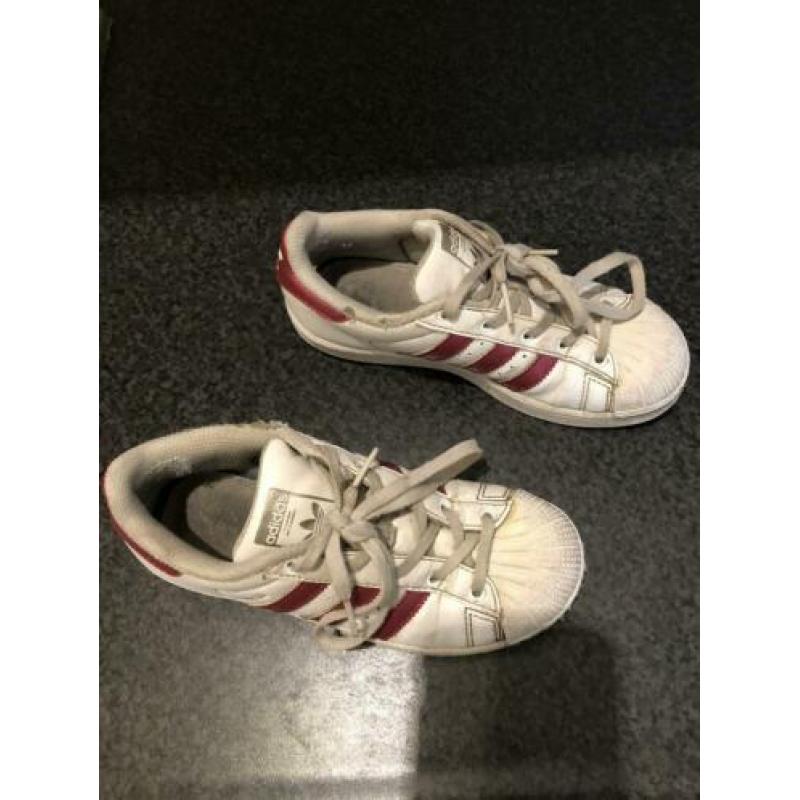 Adidas superstar maat 33 gymschoen meisje