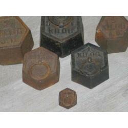 6 stuks zeskantige gewichten 2 van 2 Kg , 3 van 1 Kg en 1 kl