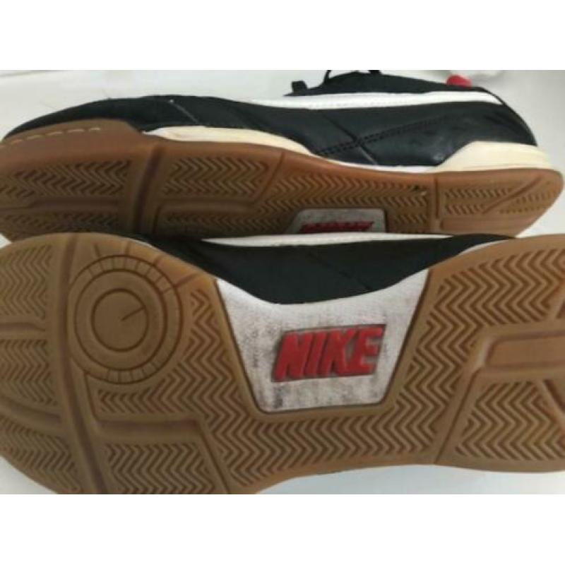 Nike Tiempo maat 38