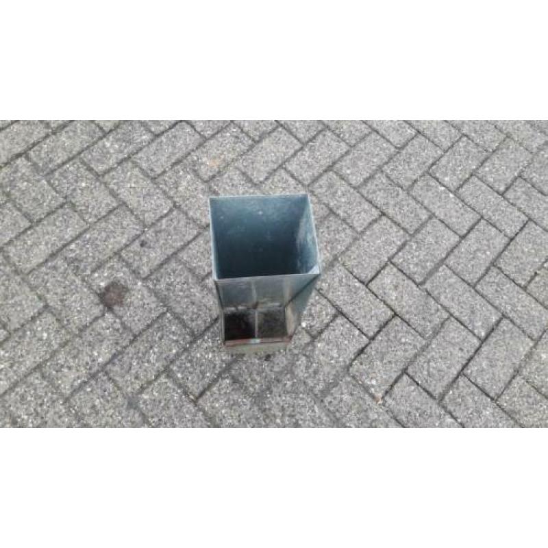 Konijnen voerbakken, nestkasjes, drinkflessen enz.