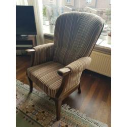 Vintage stoelen in goede staat mooi voor weinig 30 euro