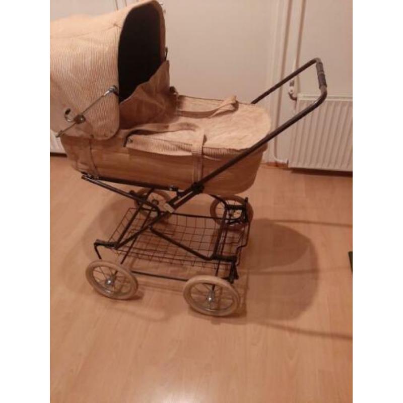 Kinderwagen wandelwagen retro vintage