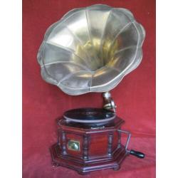 His Master's Voice HMV <Engeland> met bakkelietplaat