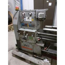 Draaibank Unicum werkplaatsbank,laagbed 1500mm tussen center
