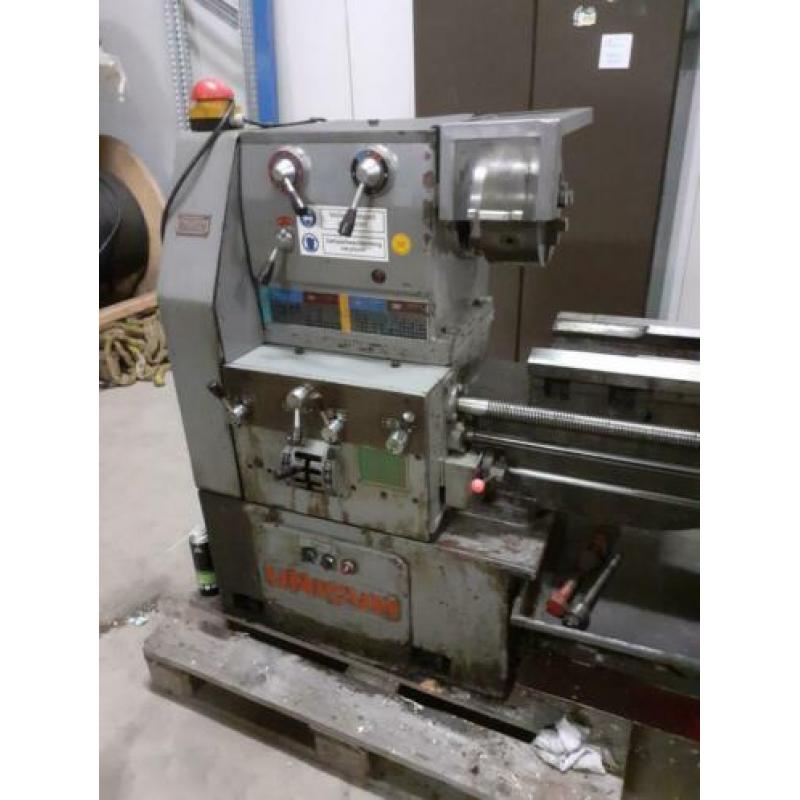 Draaibank Unicum werkplaatsbank,laagbed 1500mm tussen center