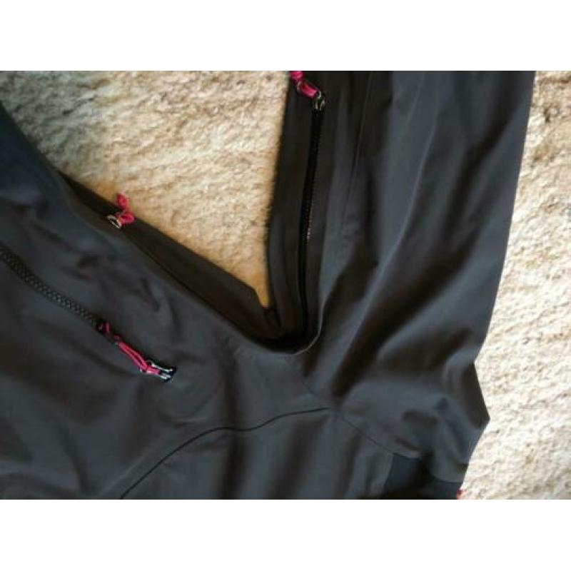 Waterdicht dames regenjas Decathlon maar M bergtrekking