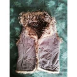 Leuk gevoerde gilet/bodywarmer mt122