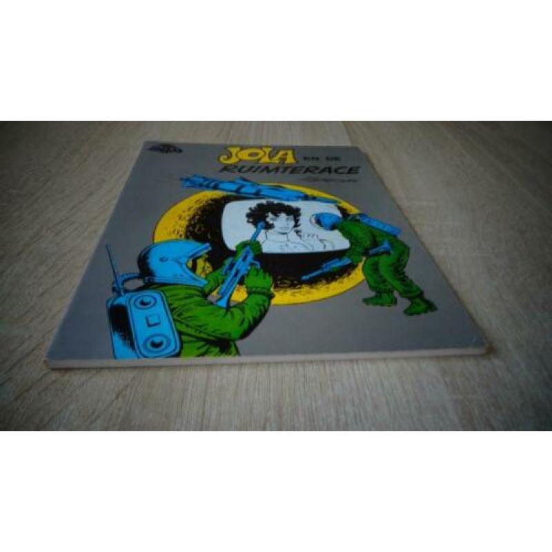 Bert Bus stripboeken Jola en de ruimterace zgan