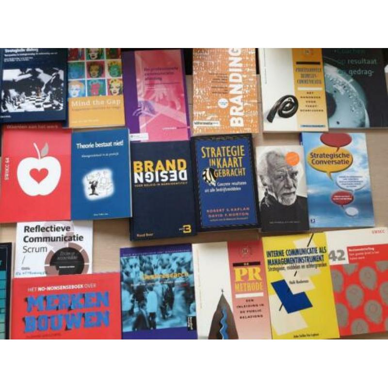 Heeel veel Marketing / Communicatie boeken