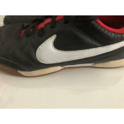 Nike Tiempo maat 38