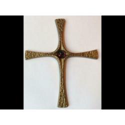 Antiek Keltisch kruis. Brons. Met paarse siersteen.