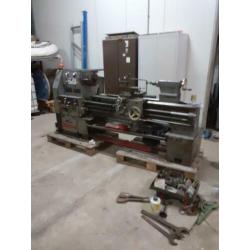Draaibank Unicum werkplaatsbank,laagbed 1500mm tussen center
