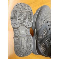 Dr Martens induatrials maat 41