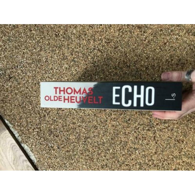 Echo - Thomas OldeHeuvelt !incl Dolores Dolly Poppedijn!!