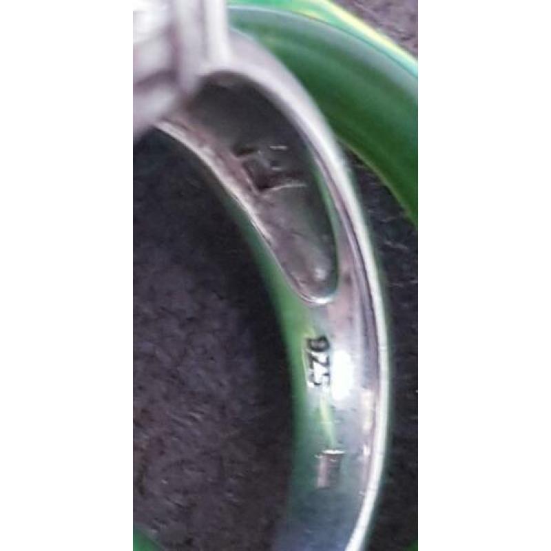 Zilver ring roze witte stenen maat 18,5
