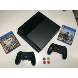Sony PS4 perfecte staat 2 controllers en twee spellen