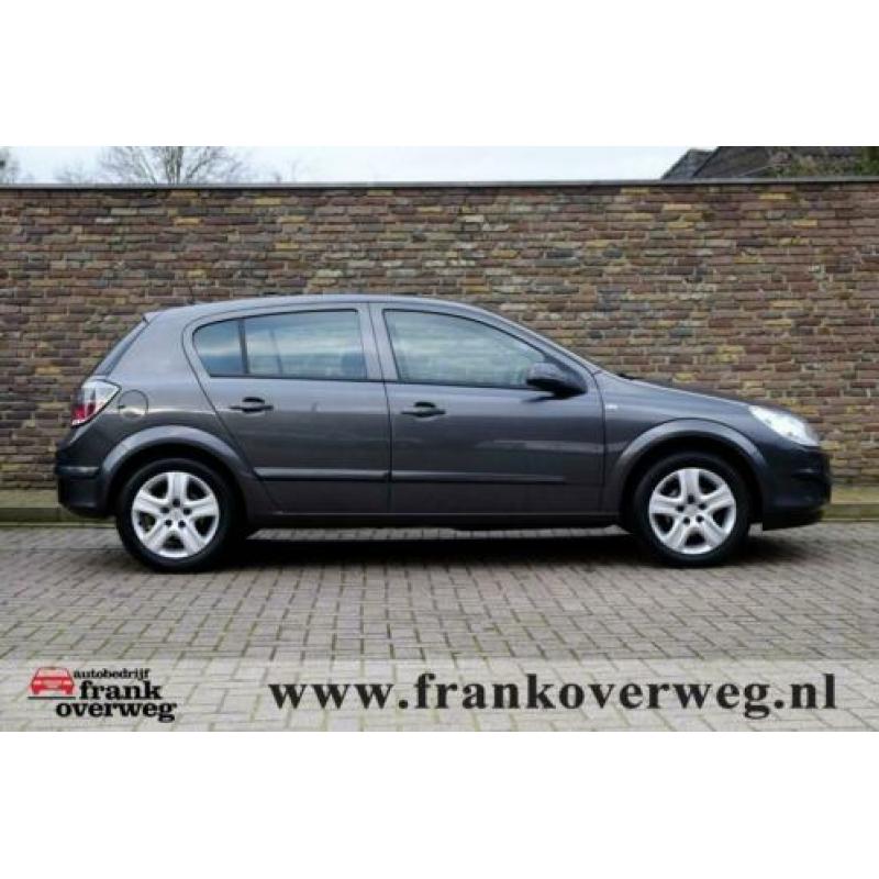 Opel ASTRA 1.6 TEMPTATION Navi Trekhaak Cruise