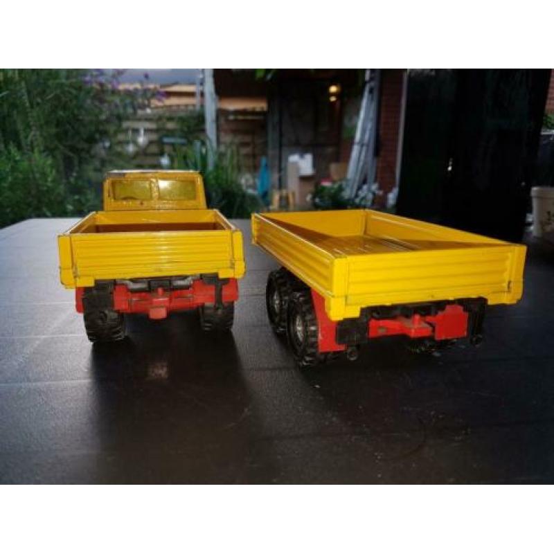 Unimog 1500 met aanhanger Siku 4512 1:27