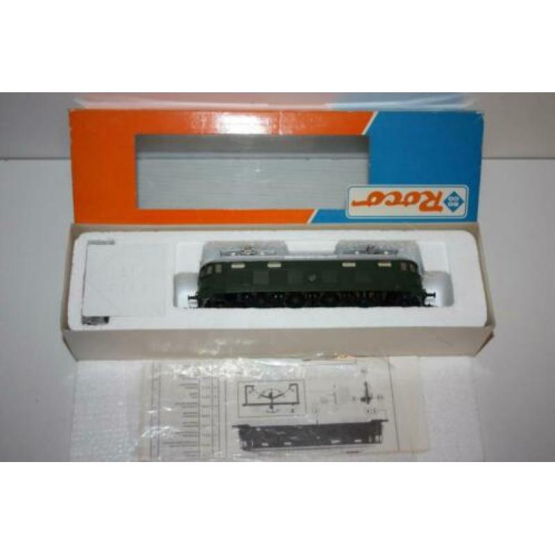 Te koop nieuwe BR 1000 NS locomotief van Roco voor HO spoor